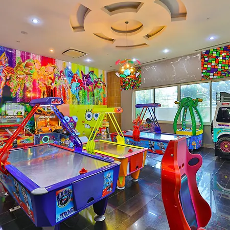 Crystal Sunset Pearl Collection Station touristique 5*